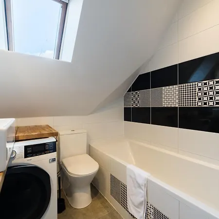 Glogowska Spacious By Bookinghost * Poznan