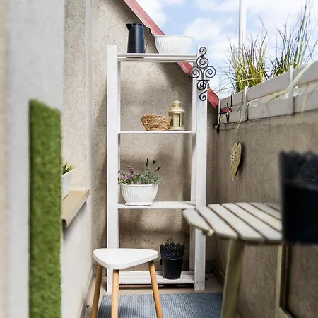 Glogowska Spacious By Bookinghost Apartment *