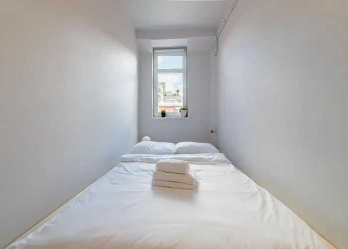 Apartment Glogowska Spacious By Bookinghost Poznan