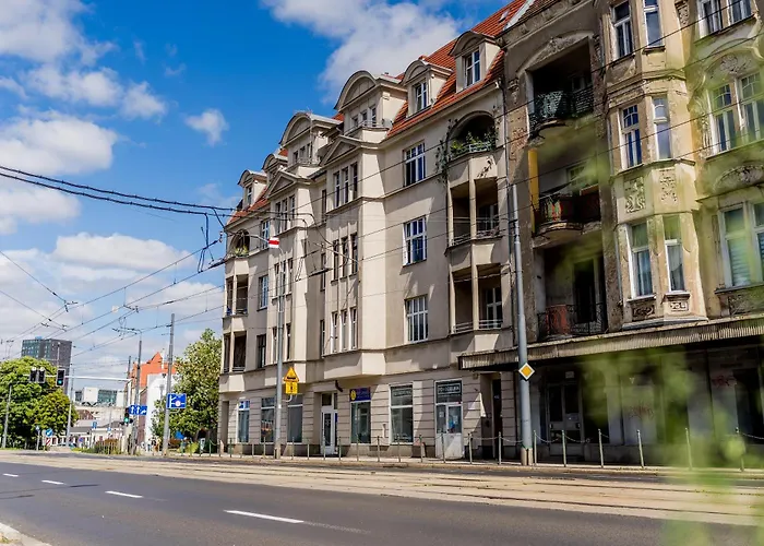 Apartment Glogowska Spacious By Bookinghost Poznan