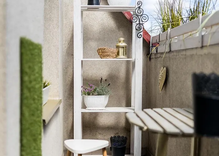 Glogowska Spacious By Bookinghost Apartment *