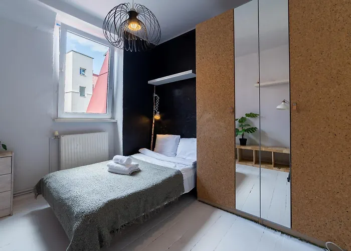 Glogowska Spacious By Bookinghost Apartment Poznan